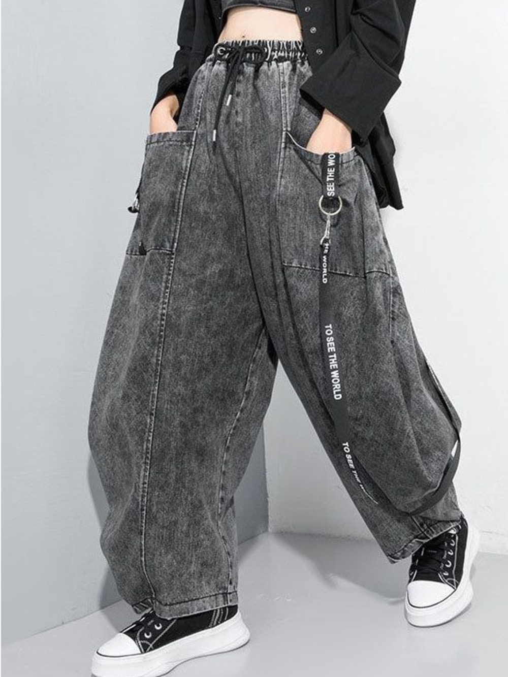 Marigold Shadows NWT Jeans Sz Medium